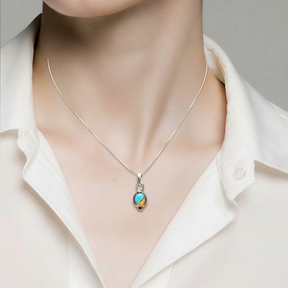 Spiny Oyster, Turquoise Poison Necklace - Picture 2 of 14